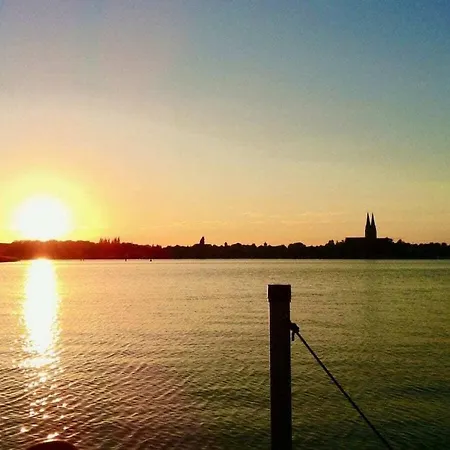 Semesterbostad 1 - Anett Pollok