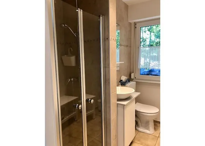 1 - Anett Pollok * Neuruppin